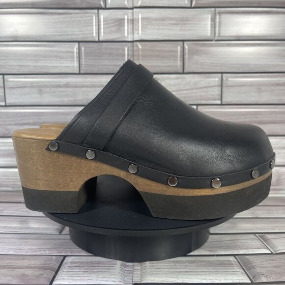 Andre Assous Olivia Black Leather Platform Clog Women's Shoe Size 5-NEW - Picture 1 of 10